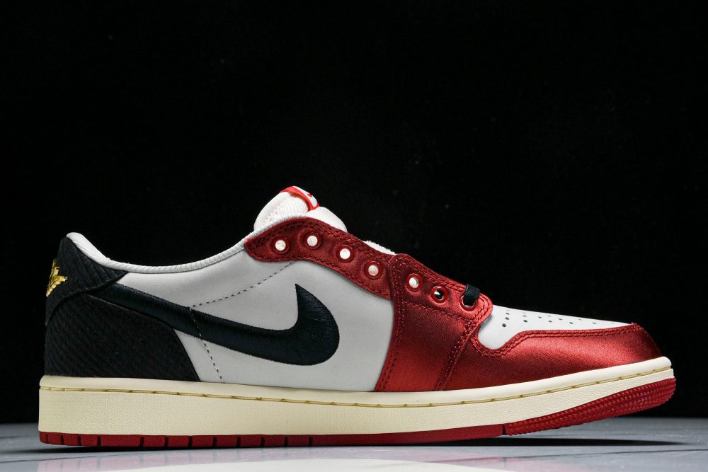 AJ1 Retro Low OG x Trophy Room 'Rookie Card - Away' - Image 3