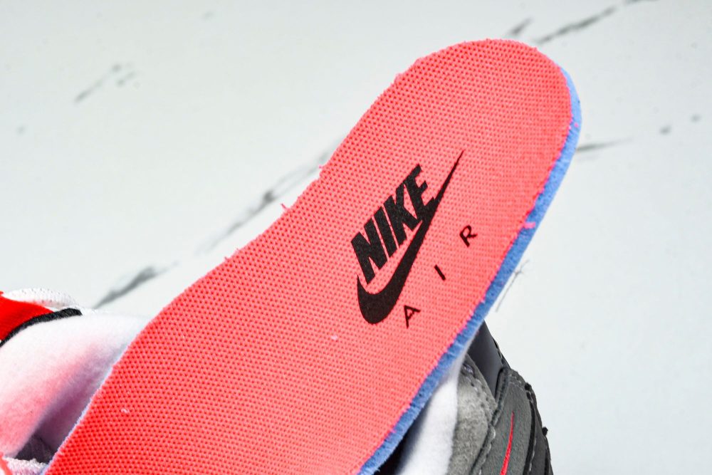 AM95 OG 'Solar Red' - Image 13