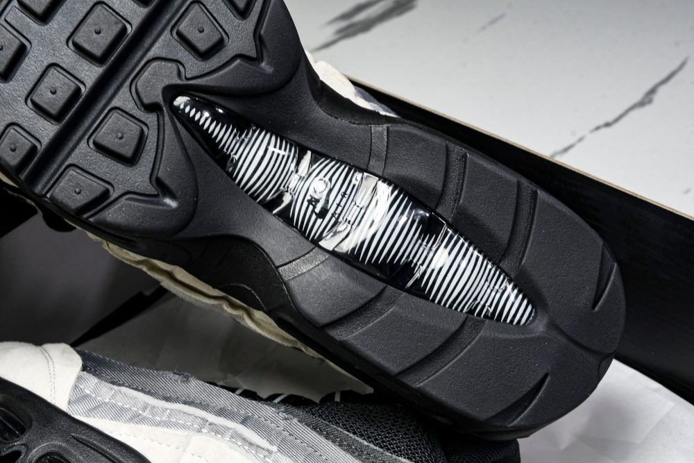 Comme des Garcons x AM95 'Grey' - Image 27
