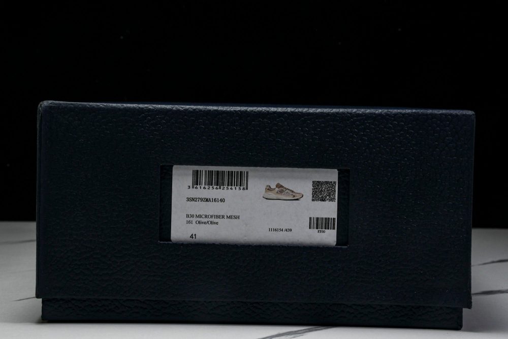 D1or B30 'Olive White' - Image 27
