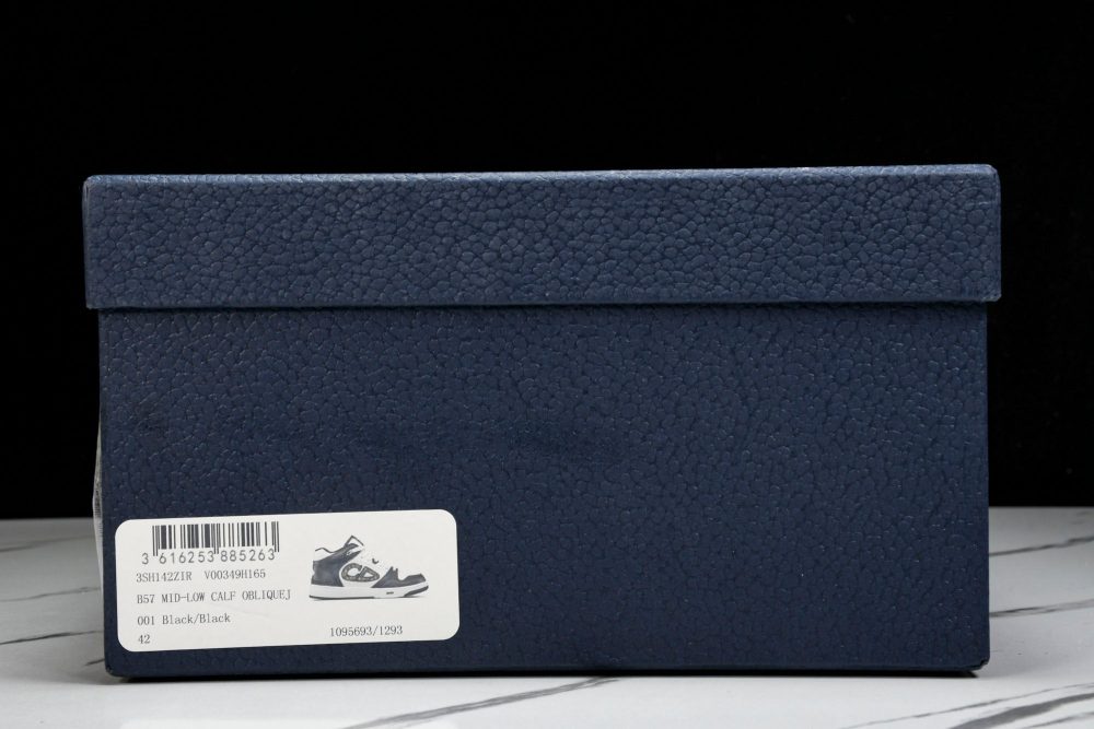 D1or B57 Mid-Top "Black White' - Image 25