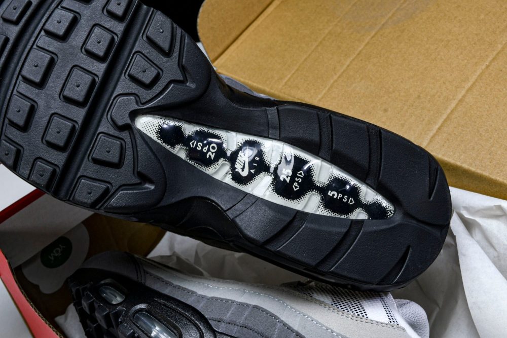 AM95 OG 'Black Anthracite' - Image 28