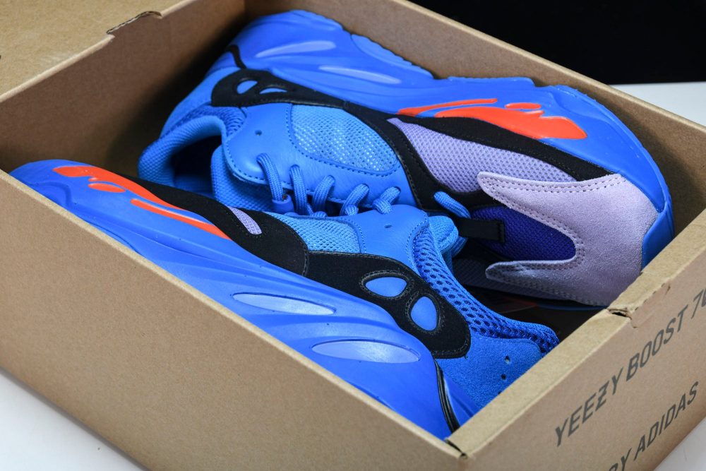 Yzy Boost 700 Hi-Res Blue - Image 24