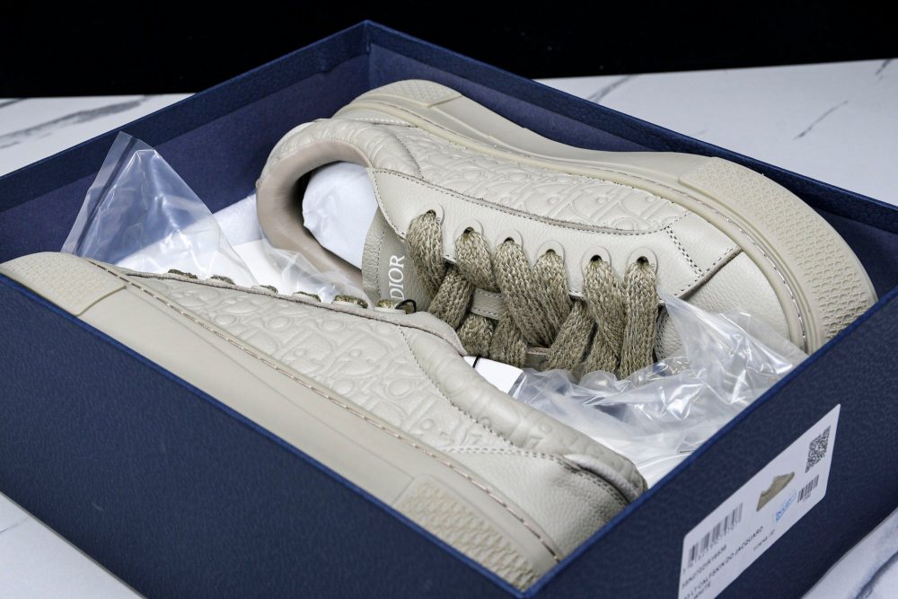 D1or B33 Gravity Leather 'Oblique Triple Beige' - Image 28