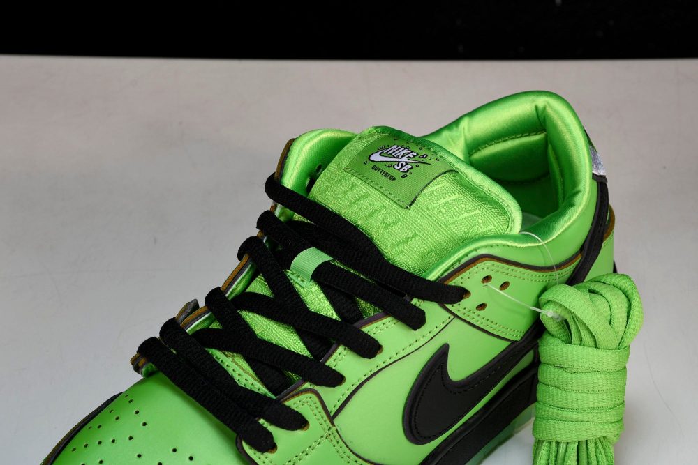 Powerpuff Girls x SB Dnk Low 'Buttercup' - Image 10