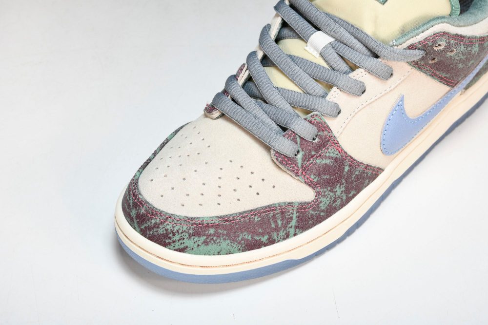 SB Dnk Low "Crenshaw Skate Club" - Image 10