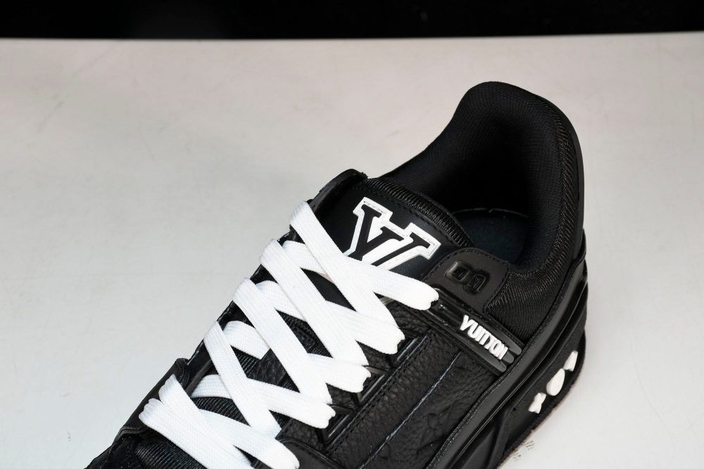 Louis Vuittоп Trainer Low 'Black Embossed' - Image 10