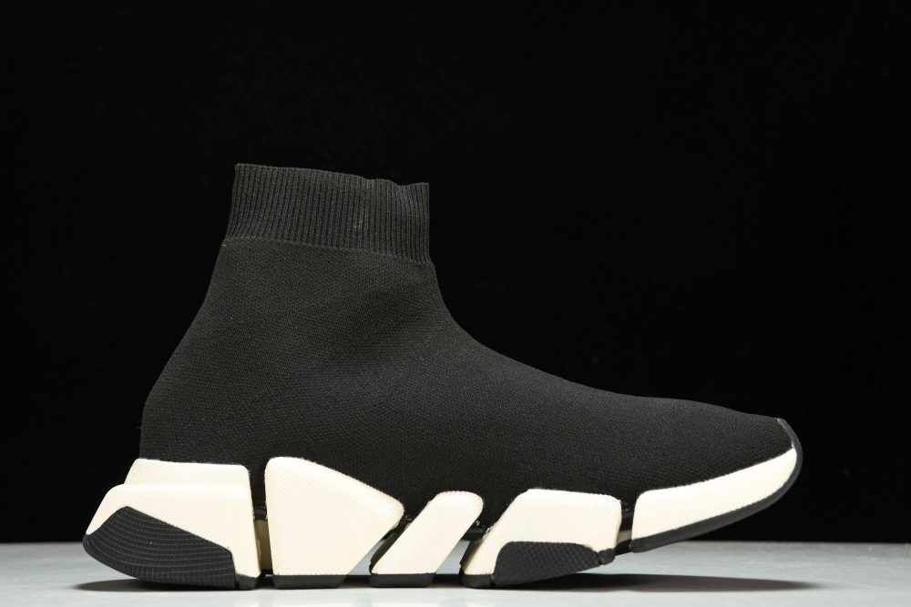 Speed 2.0 Trainers 'Black White' - Image 3