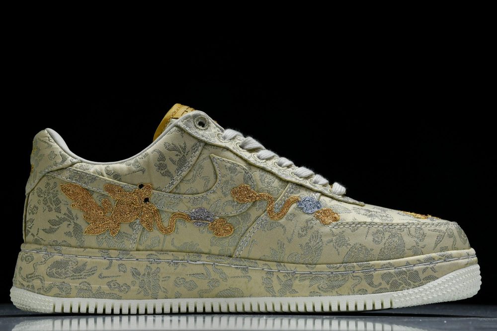 AF1 Low Year of the Dragon 'Gold' (2024) - Image 3