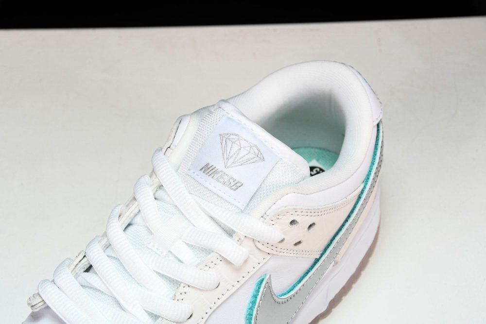 SB Dnk Low x Diamond Supply Co. 'White Diamond' - Image 11