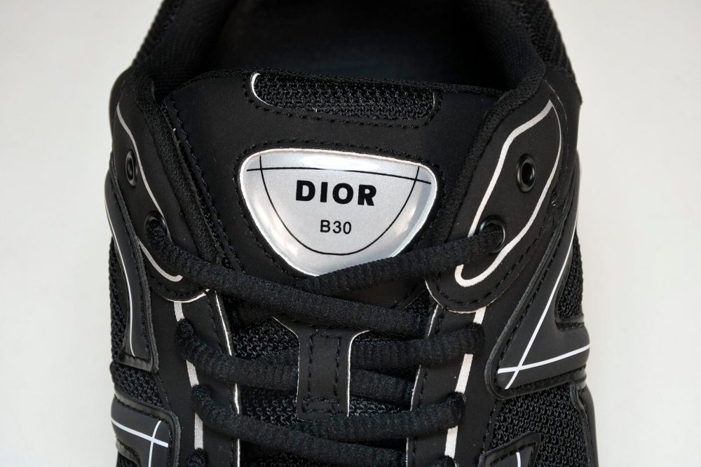 D1or B30 'Triple Black' - Image 11