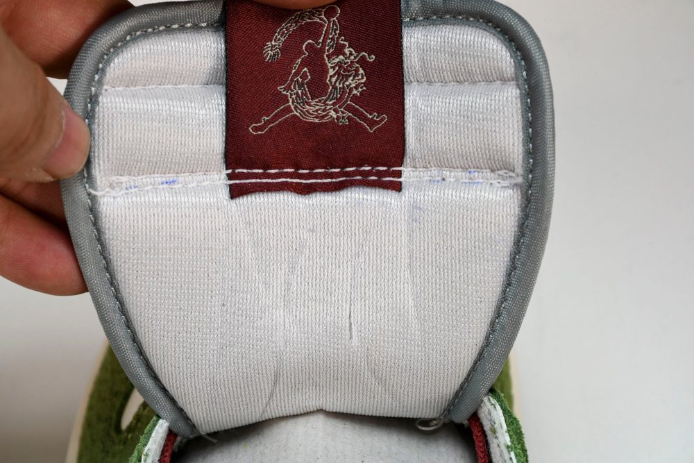 AJ1 Retro Low OG Year of the Dragon (2024) - Image 12