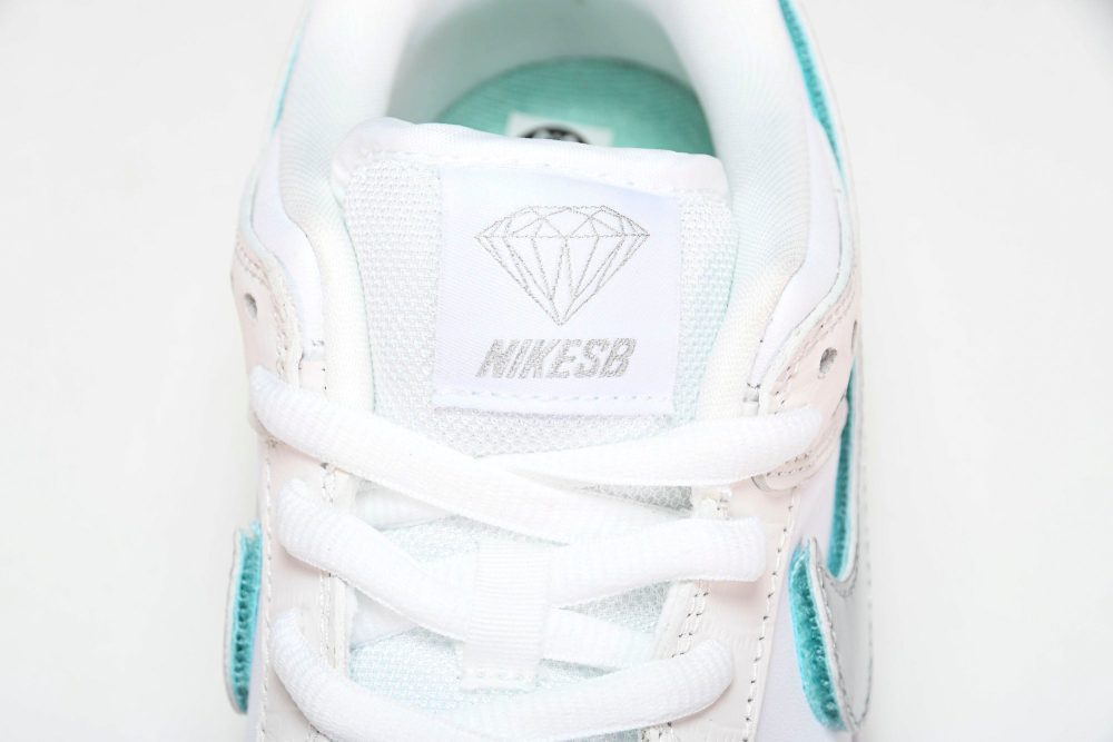 SB Dnk Low x Diamond Supply Co. 'White Diamond' - Image 12