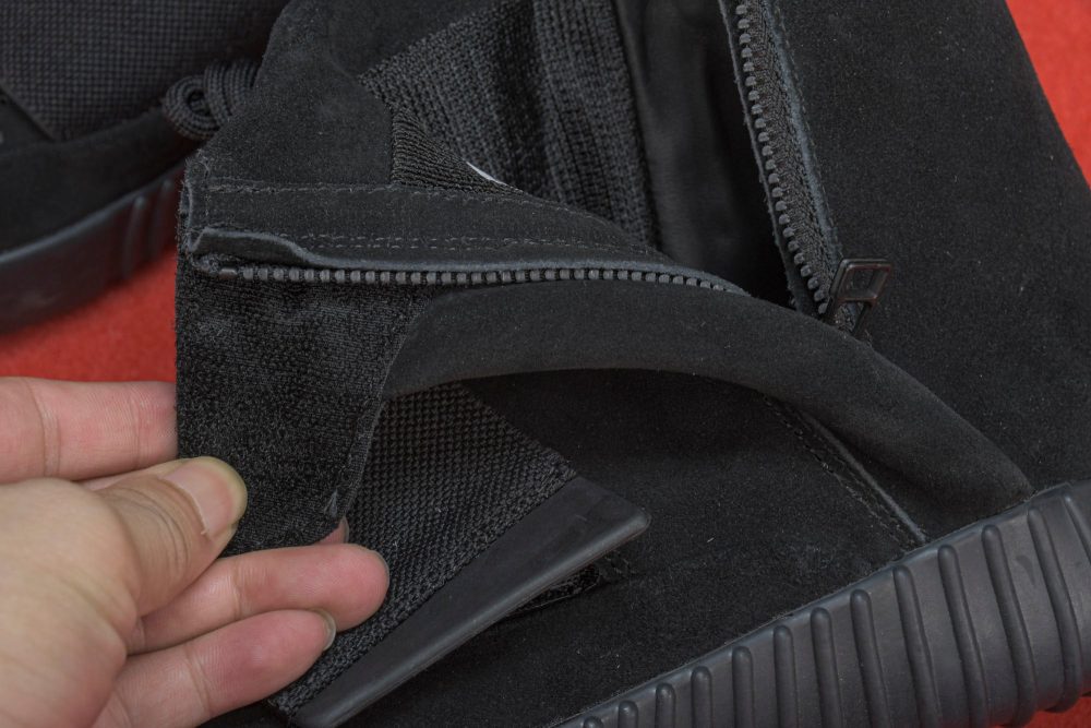 Yzy Boost 750 Triple Black - Image 12