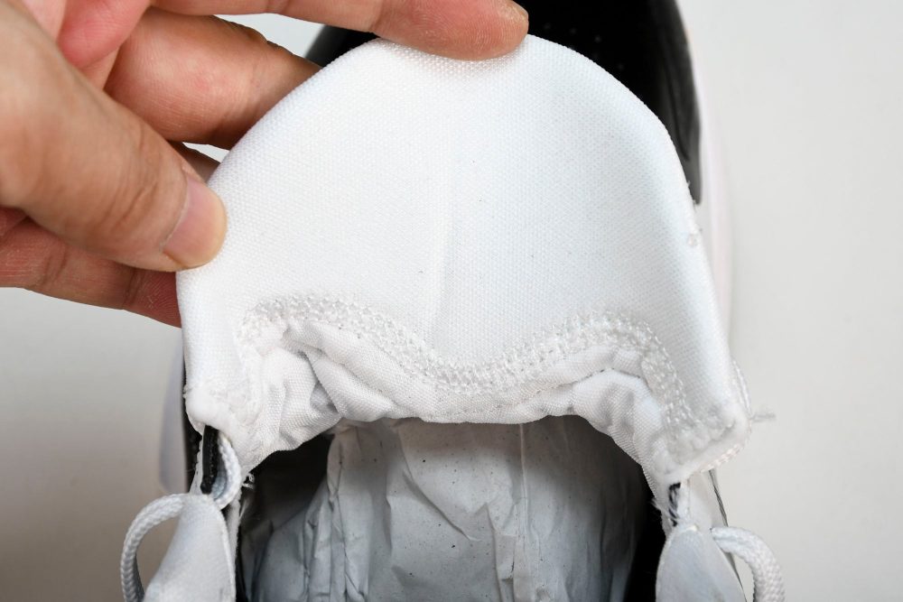 Kobe 5 Protro 'Bruce Lee Alternate' - Image 12