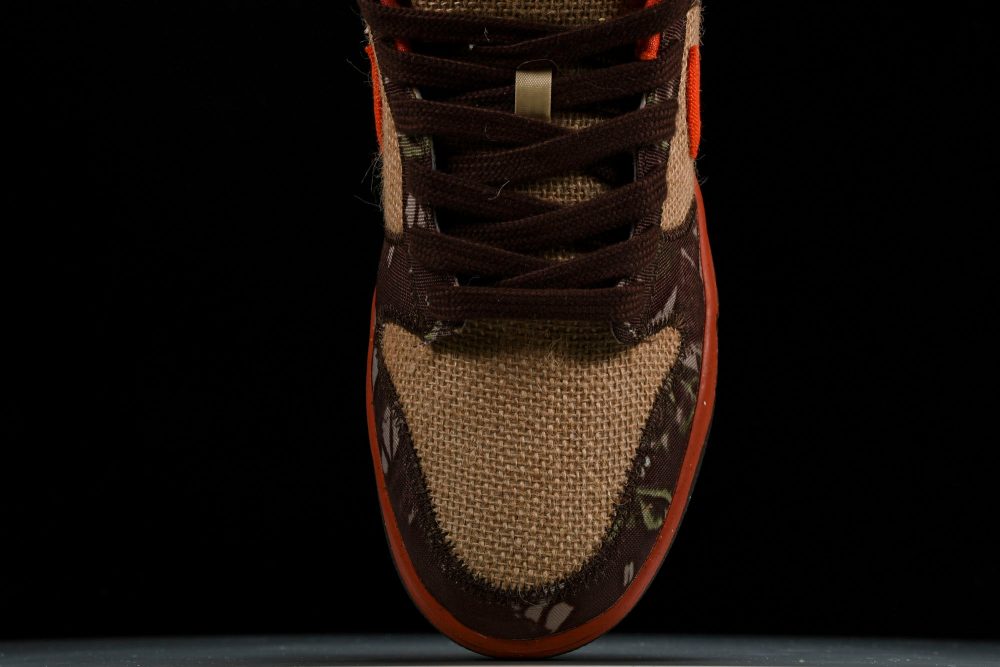 SB Dnk Low x Reese Forbes 'Hunter' - Image 6