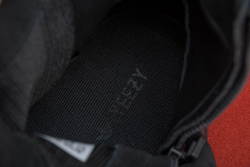 Yzy Boost 750 Triple Black - Image 14