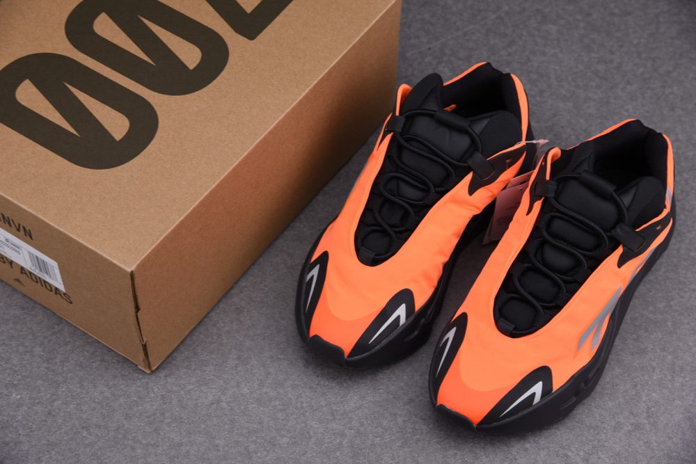 Yzy Boost 700 MNVN Orange - Image 5