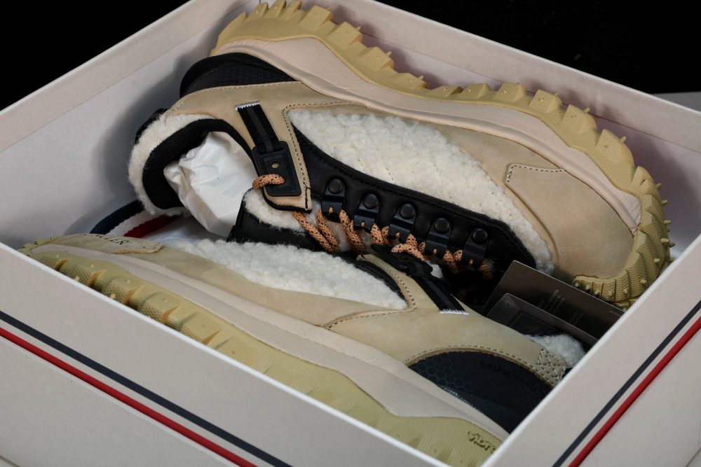 Moncler Trailgrip GTX 'Beige Fur' - Image 21
