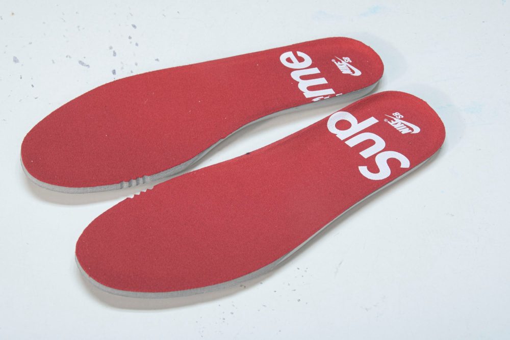 Supreme x SB Dnk Low Stars 'Black' - Image 16