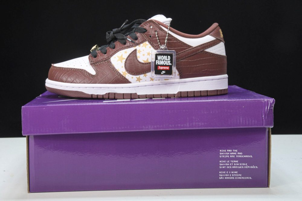 Supreme x SB Dnk Low Stars 'Barkroot Brown' - Image 17