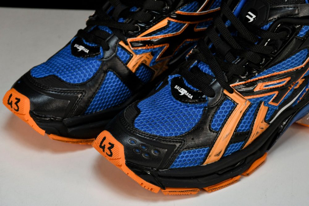 Runner 'Blue Orange Black' - Image 17