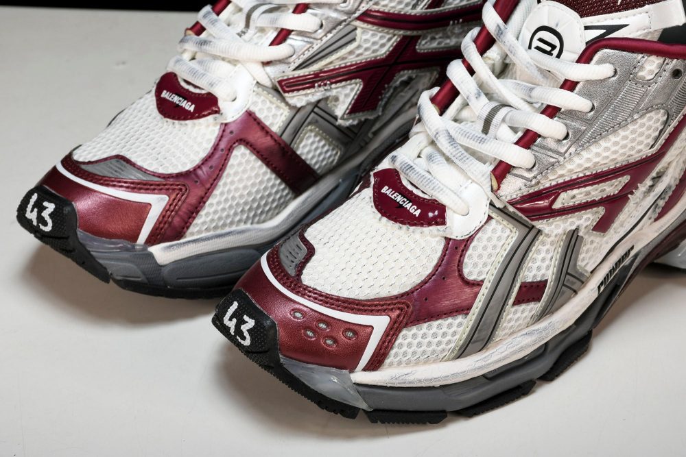 Runner 'Burgundy' - Image 17