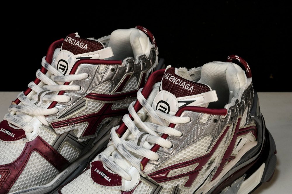 Runner 'Burgundy' - Image 18
