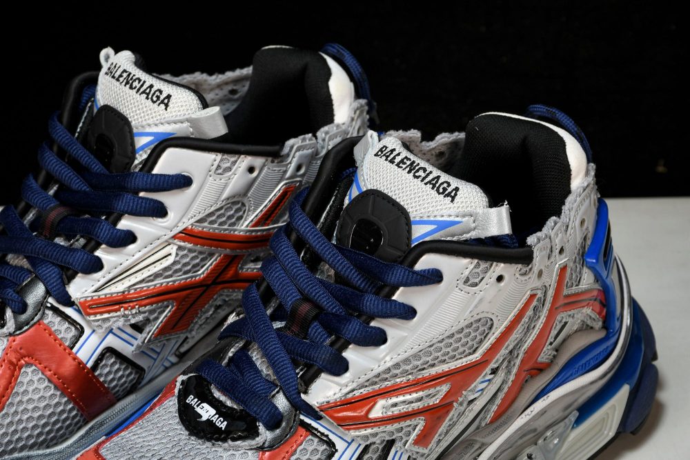 Runner 'Grey Blue Red Black' - Image 18
