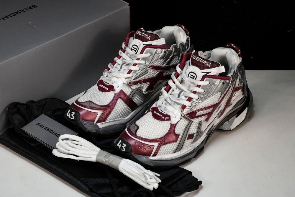 Runner 'Burgundy' - Image 19