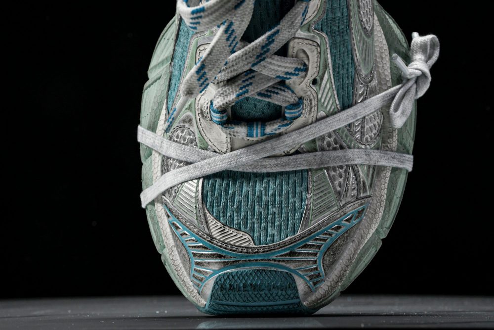 3XL Sneaker 'White Light Blue' - Image 6