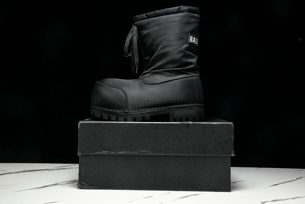 Вalenciaga Alaska Low Boot 'Black' - Image 20