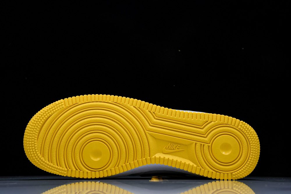 AF1 Kobe Bryant 'Lakers Home White' - Image 4