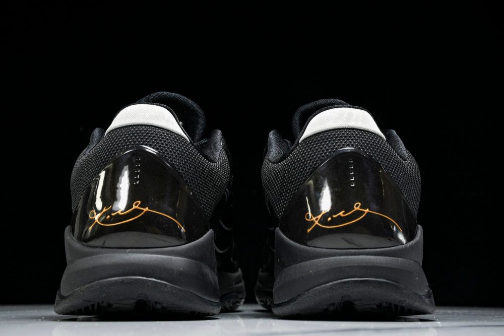 Kobe 5 'Blackout' - Image 7