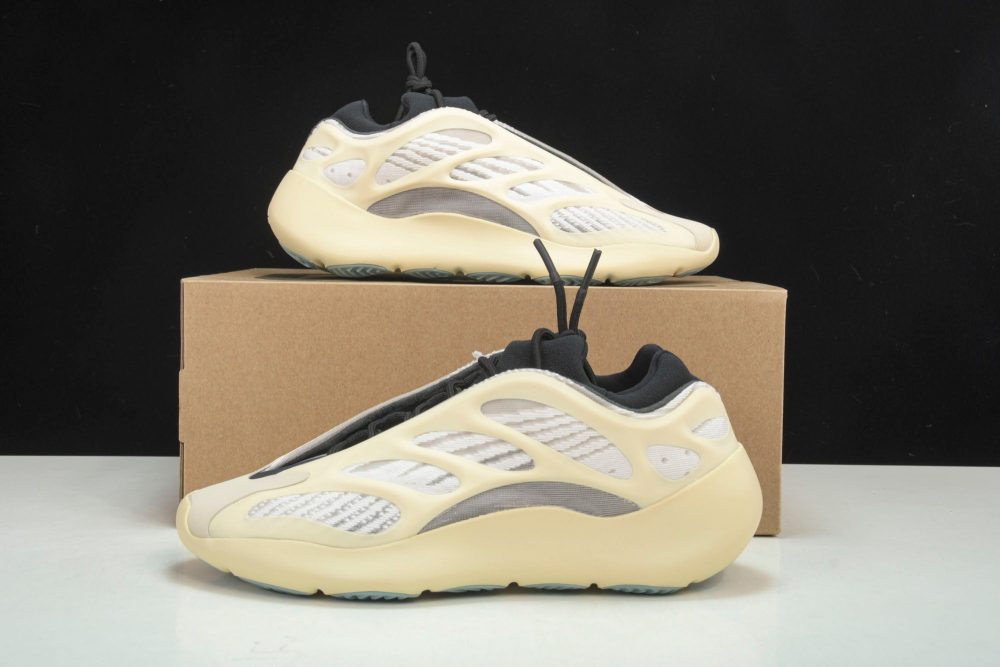 Yzy 700 V3 Azael - Image 23