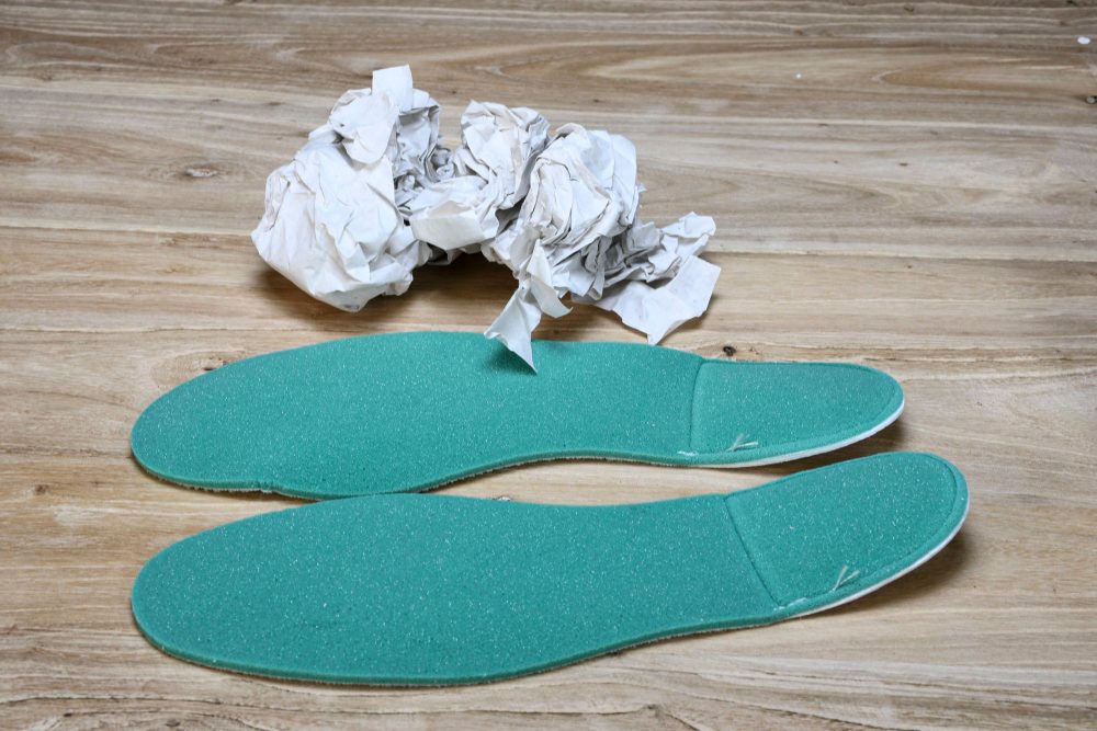 AD x Clarks '8th Street Samba' by Ronny Fieg 'White Green' - Image 18
