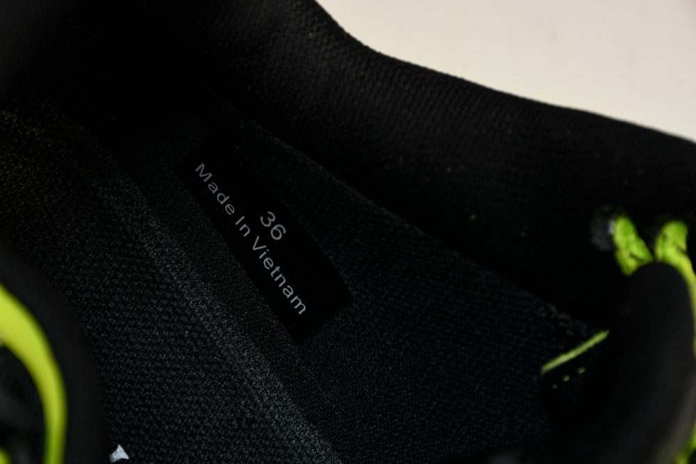 Moncler Trailgrip GTX 'Fluo Yellow' - Image 12