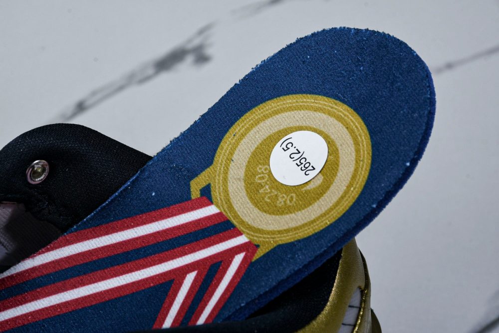 Kobe 4 Protro 'Gold Medal' - Image 13