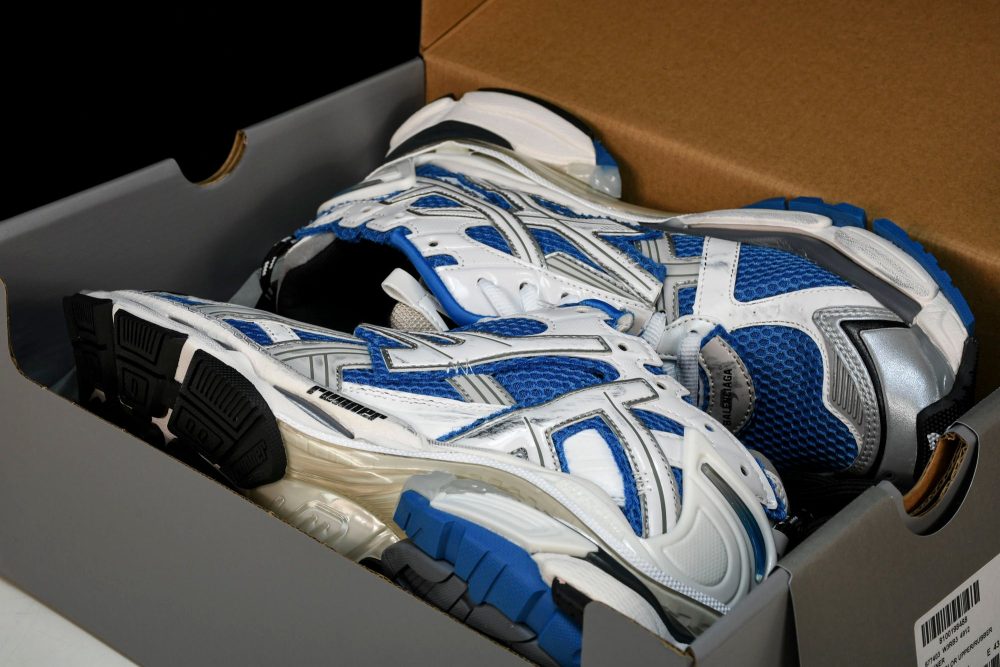 Runner 'Blue Grey' - Image 20