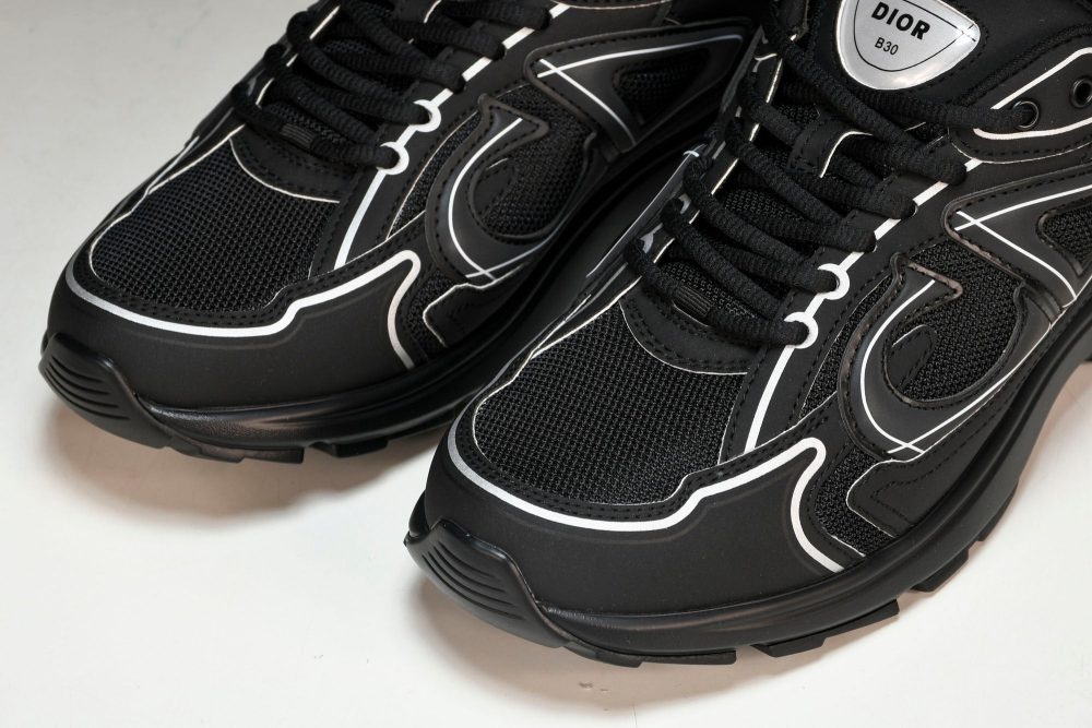 D1or B30 'Triple Black' - Image 21