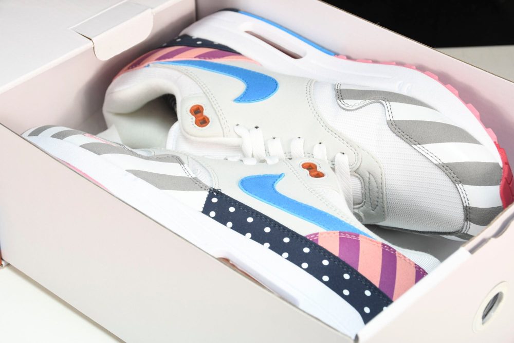 AM1 x Parra - Image 26
