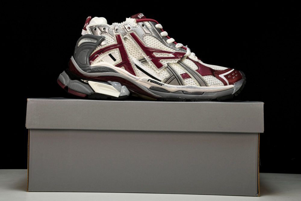 Runner 'Burgundy' - Image 22
