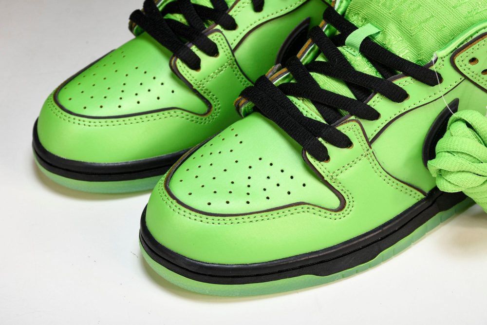 Powerpuff Girls x SB Dnk Low 'Buttercup' - Image 22