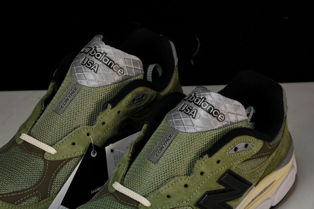 NB 990v3 x JJJJound 'Olive' - Image 23