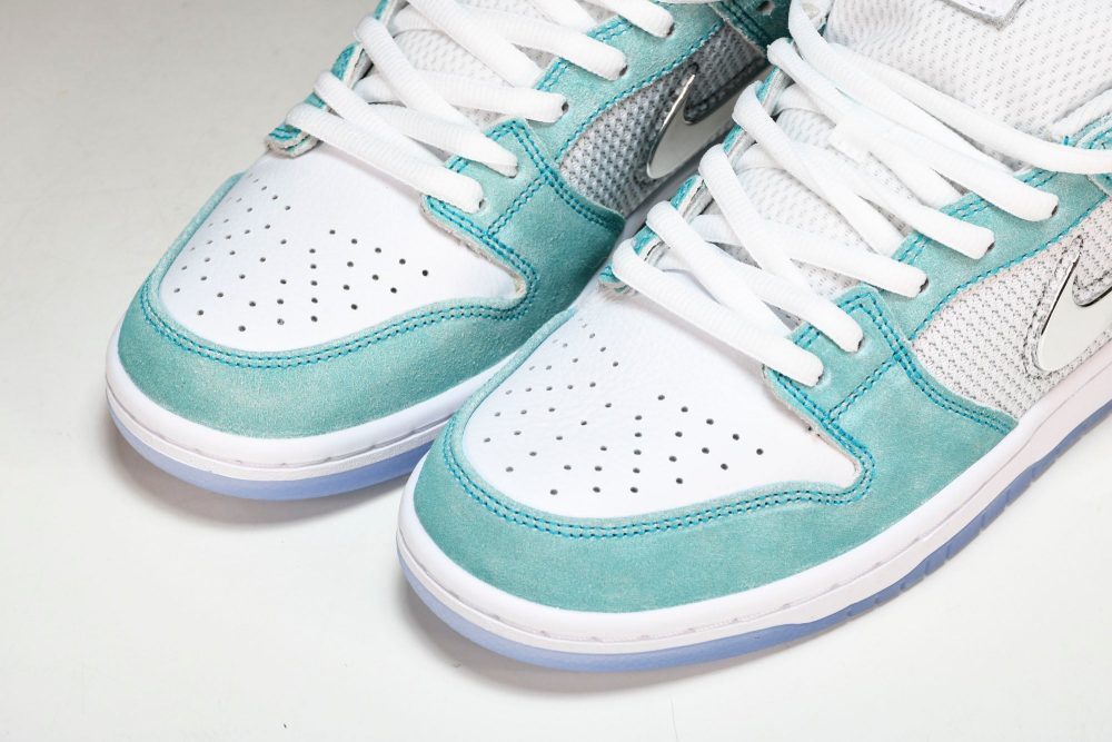 SB Dnk Low x April Skateboards - Image 23