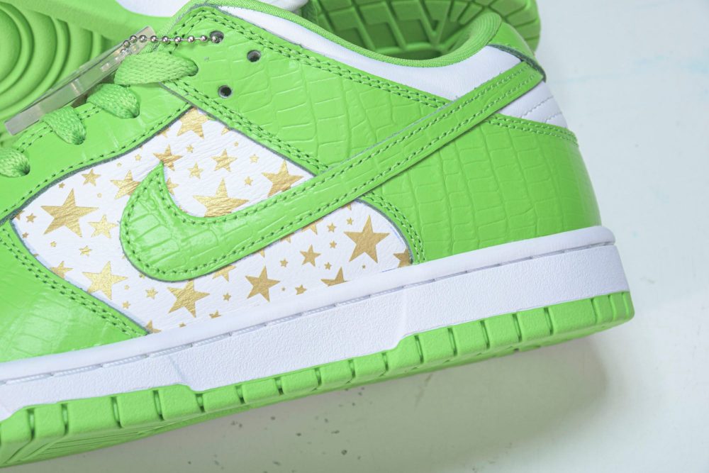 Supreme x SB Dnk Low Stars 'Mean Green' - Image 23