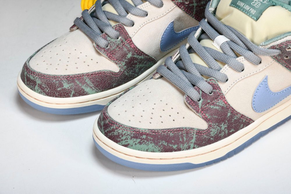 SB Dnk Low "Crenshaw Skate Club" - Image 23