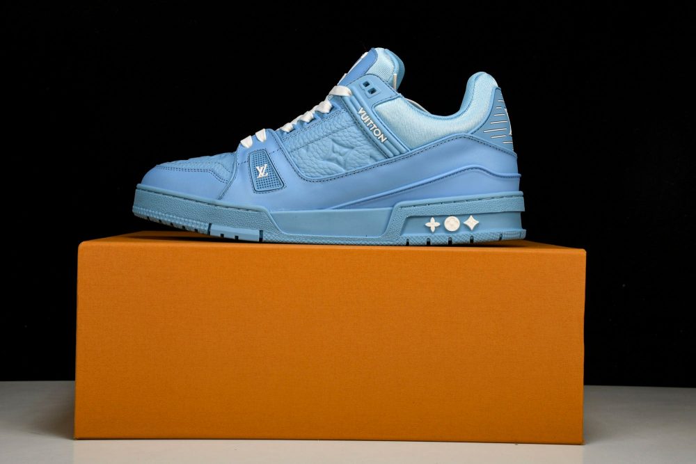 Louis Vuittоп Trainer Low 'Blue Embossed' - Image 24