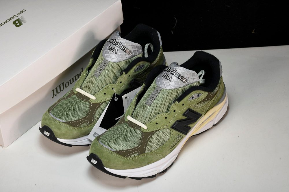 NB 990v3 x JJJJound 'Olive' - Image 24