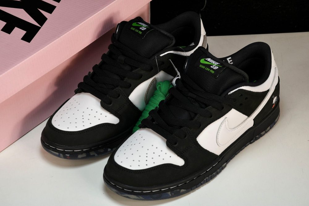 SB Dnk Low 'Staple Panda Pigeon' - Image 25